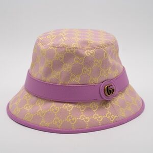 size M Gucci Bucket Hat GG Purple Yellow Leather Trimmed Cotton canvas jacquard